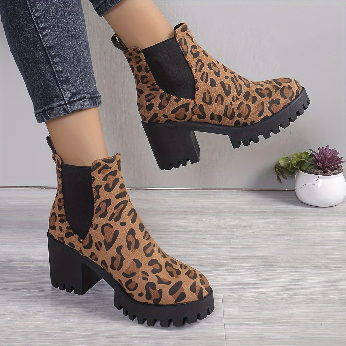 Bottines à Talon Carré Femme – Style Rétro Chic, Élégant & Idéal en Hiver